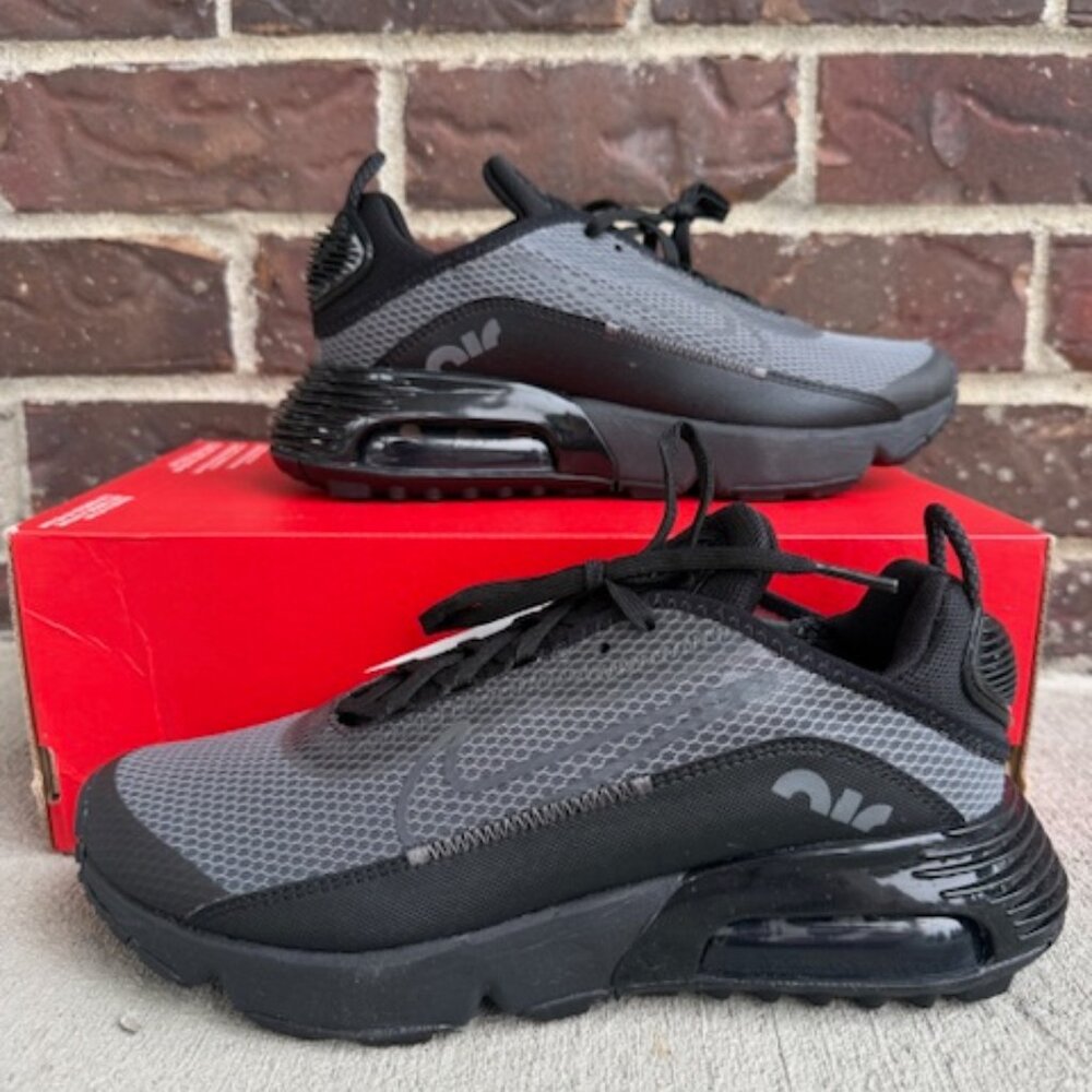 Nike air max 2090 new no box 6 youth womens 7.5